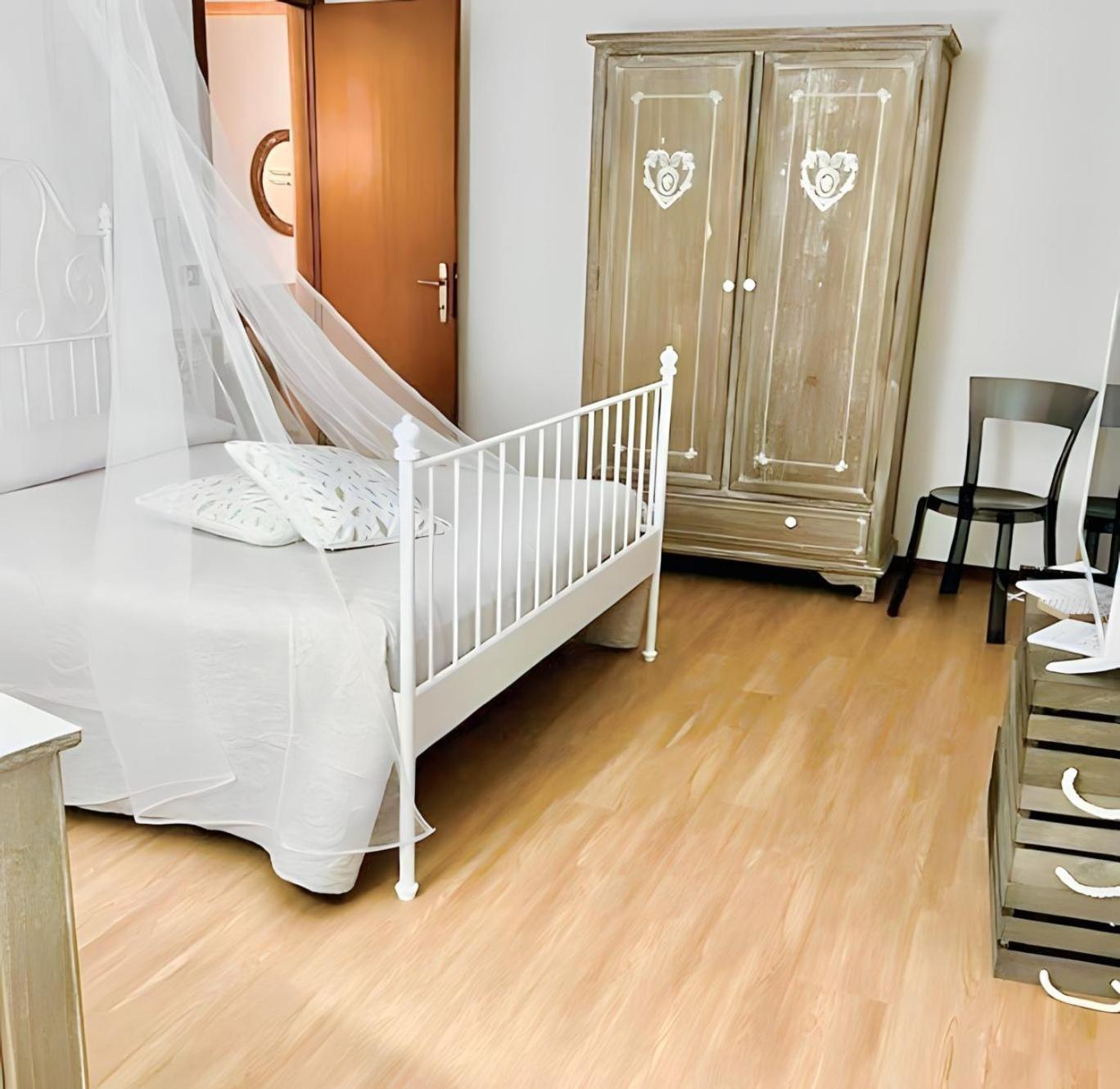 Gorizia Holiday Inn Rastello Suite Екстер'єр фото