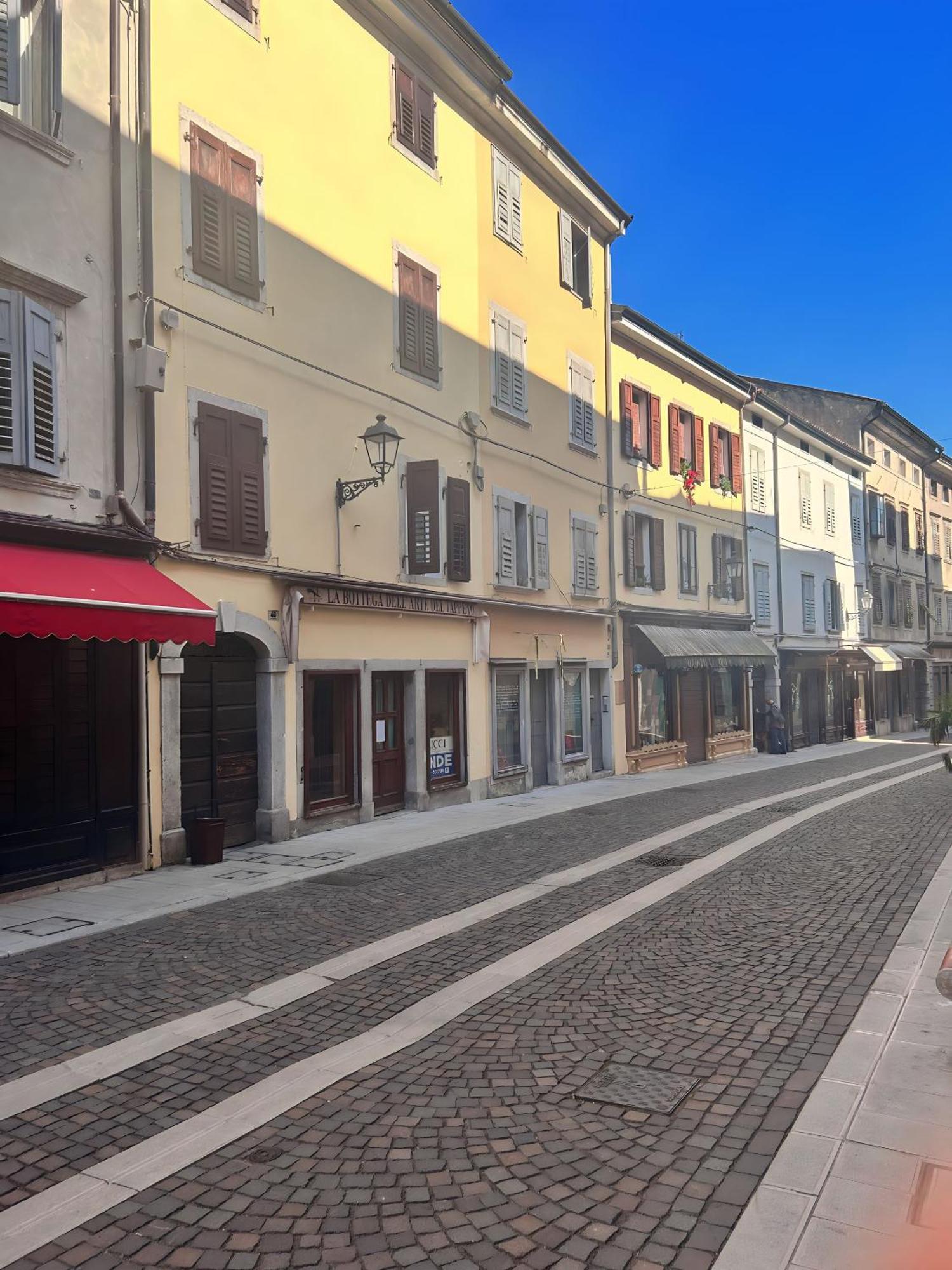 Gorizia Holiday Inn Rastello Suite Екстер'єр фото