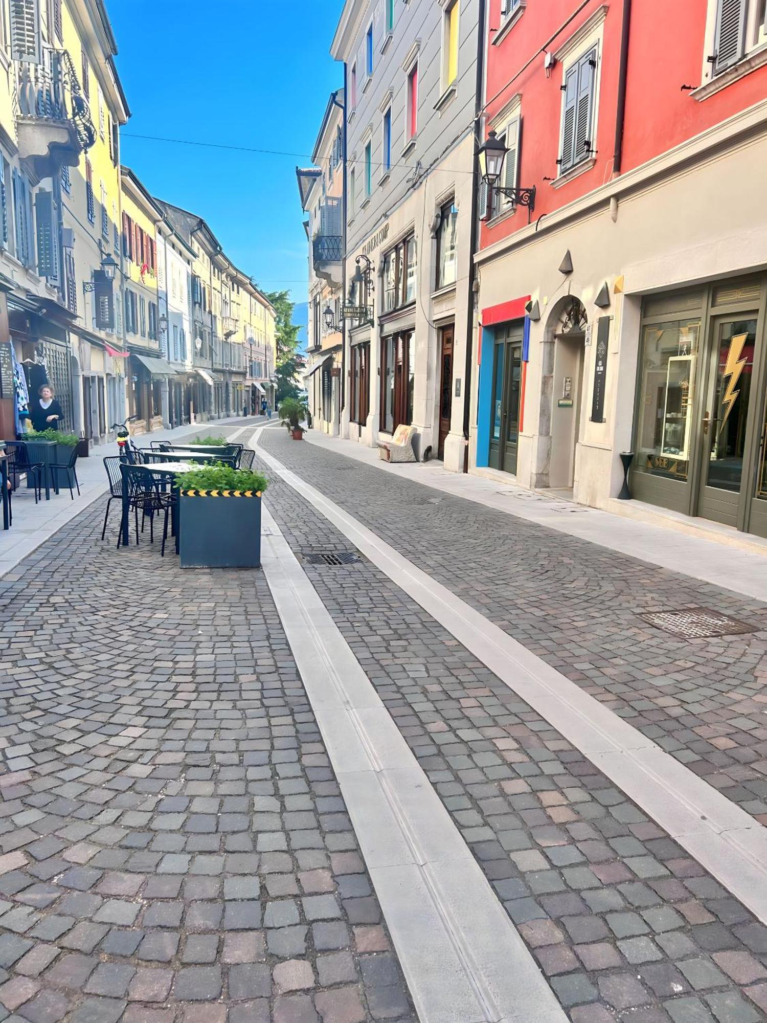 Gorizia Holiday Inn Rastello Suite Екстер'єр фото